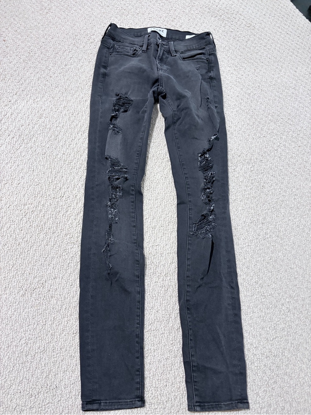 FRAME Le Skinny de Jeanne Black Distressed Skinny Jeans Size 23